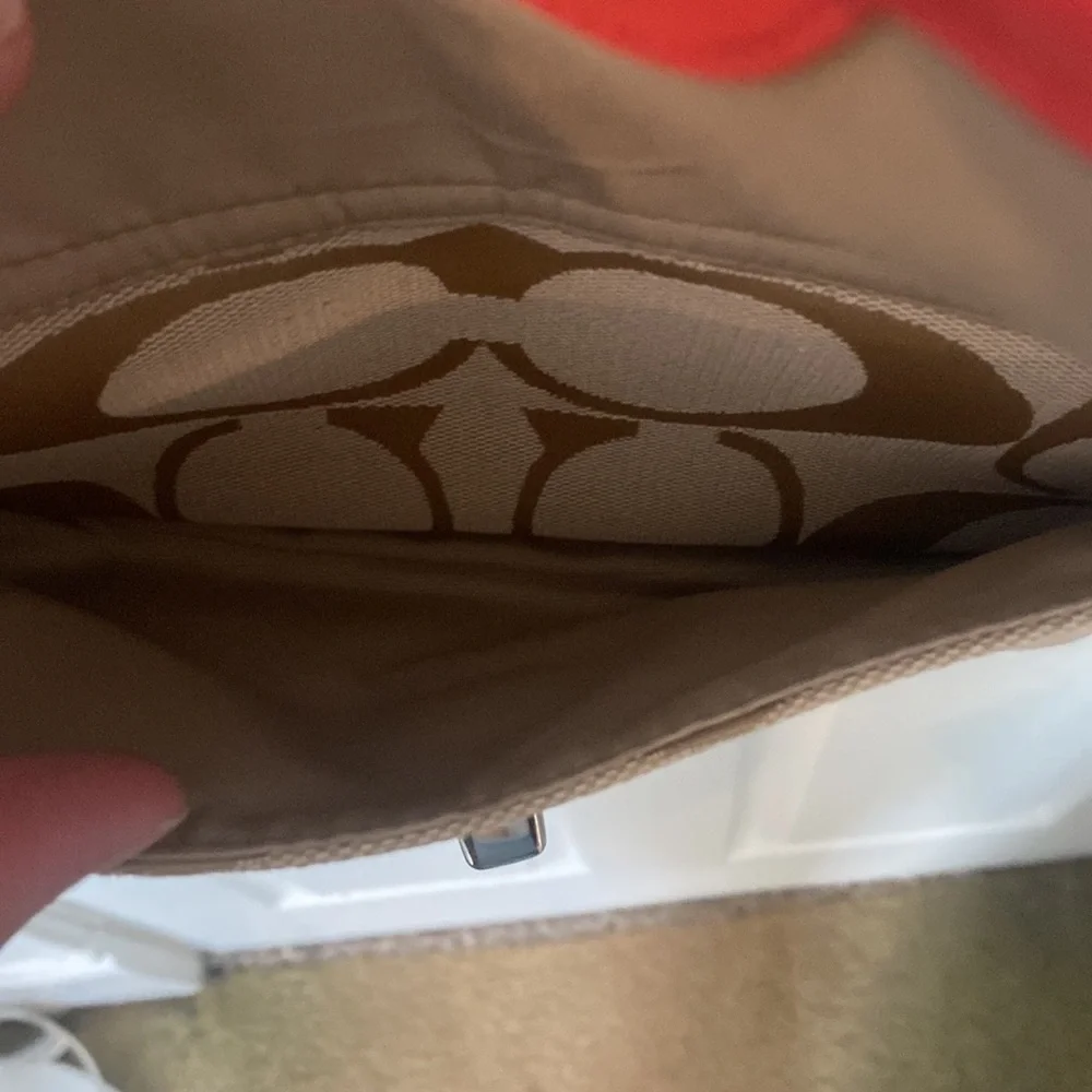 Coach Shoulder & crossbody Canvas Signature Logo purse